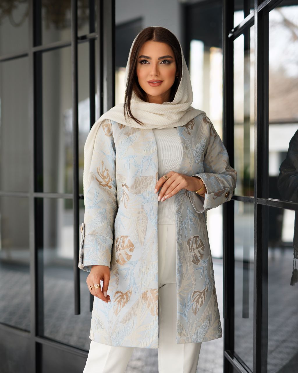مانتو مجلسی ژاکارد سوزندوزی
