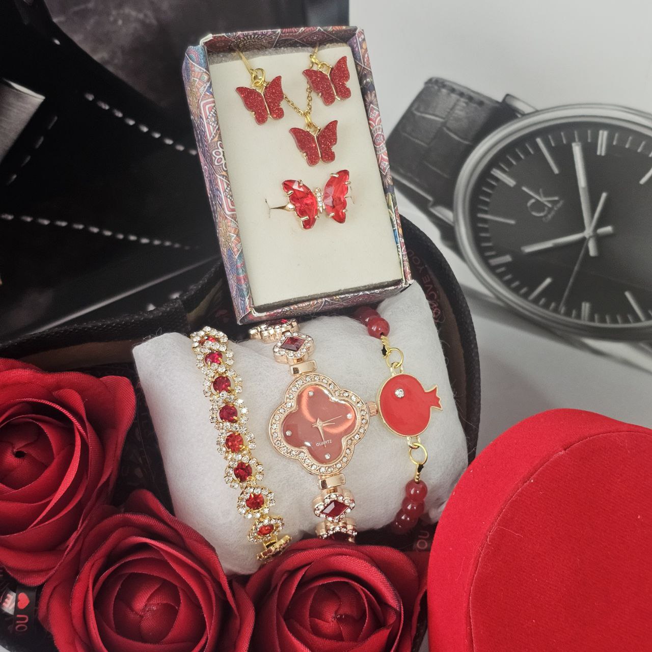باکس هدیه دخترانه ویژه یلدا - تک رنگ