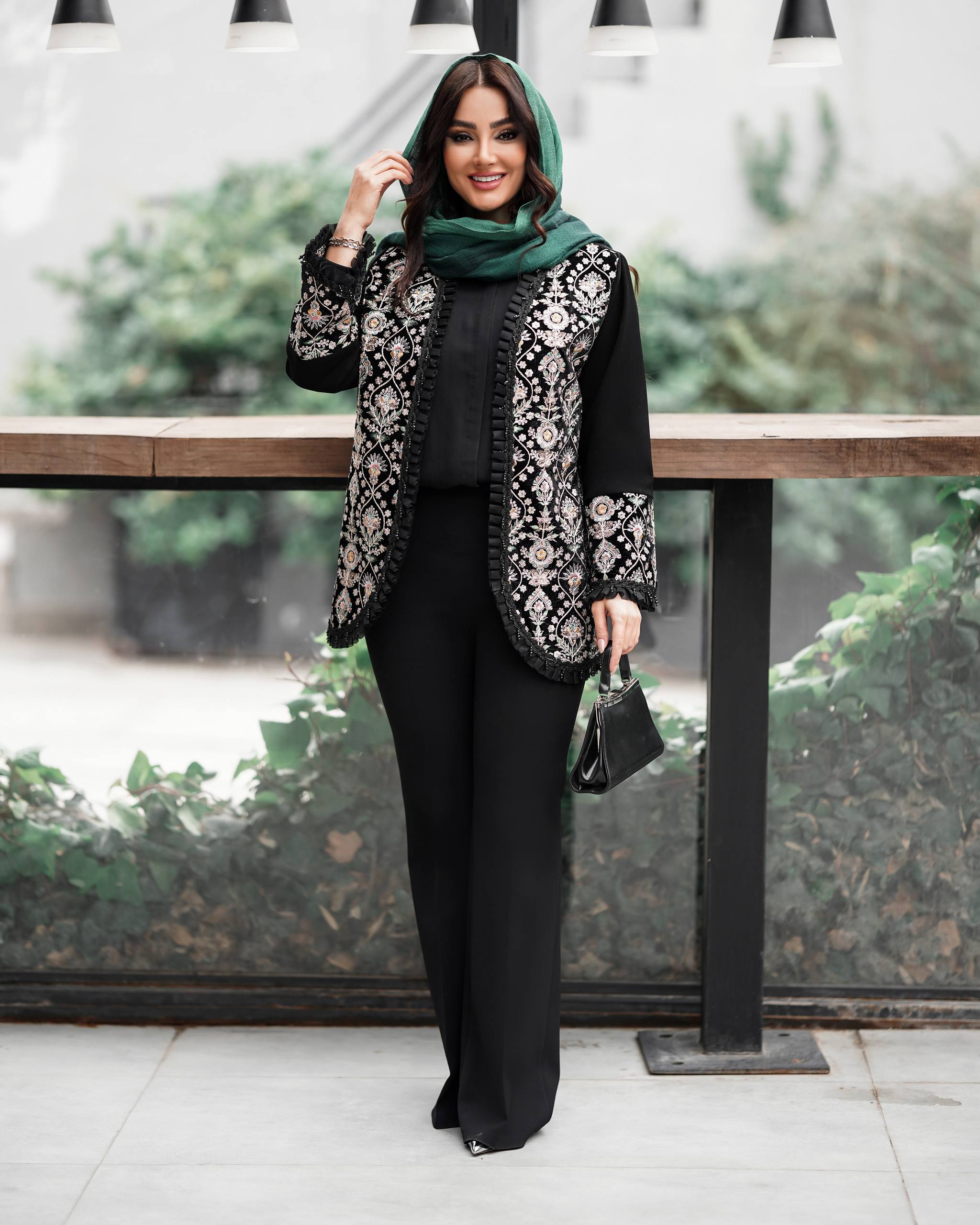 کت مجلسی سنگدوزی شده - سایز ۲ / تک رنگ